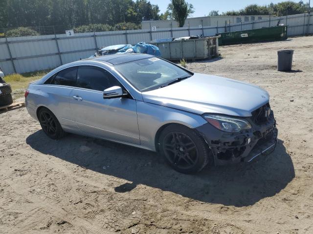 WDDKJ8JBXEF286230 - 2014 MERCEDES-BENZ E 350 4MATIC GRAY photo 4