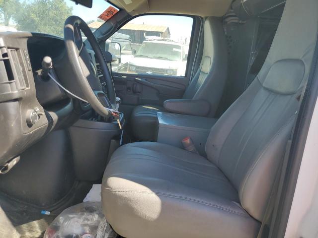 1GCWGFCA2D1903408 - 2013 CHEVROLET EXPRESS G2 WHITE photo 7