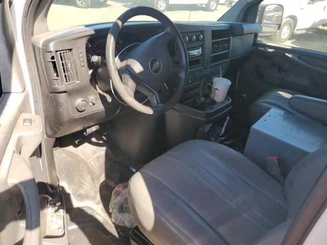 1GCWGFCA2D1903408 - 2013 CHEVROLET EXPRESS G2 WHITE photo 8