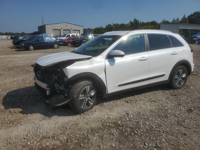 KNDCB3LC9N5548961 - 2022 KIA NIRO LX WHITE photo 1