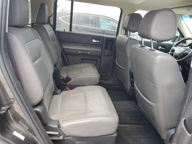 2FMHK6C88JBA15407 - 2018 FORD FLEX SEL GRAY photo 11