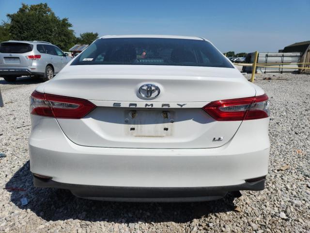 4T1B11HK6JU632881 - 2018 TOYOTA CAMRY L თეთრი ფოტო 6