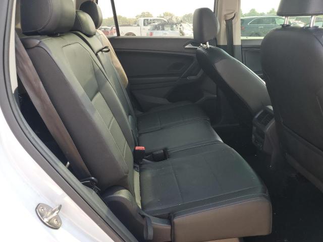 3VV2B7AXXKM008230 - 2019 VOLKSWAGEN TIGUAN SE WHITE photo 10