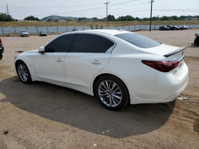 JN1EV7AR3JM442958 - 2018 INFINITI Q50 LUXE 白色 照片 2