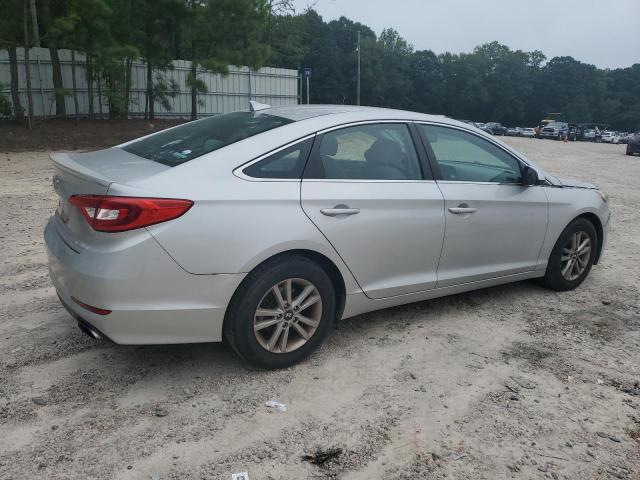 5NPE24AF9GH377059 - 2016 HYUNDAI SONATA SE SILVER photo 3