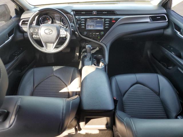 4T1B11HK1JU628513 - 2018 TOYOTA CAMRY L SILVER photo 8