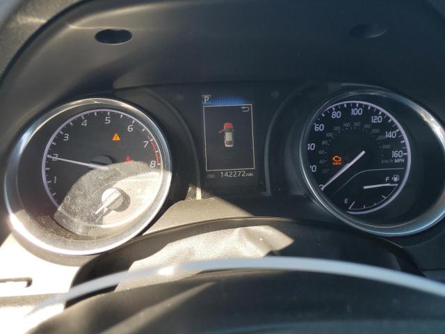 4T1B11HK1JU628513 - 2018 TOYOTA CAMRY L SILVER photo 9