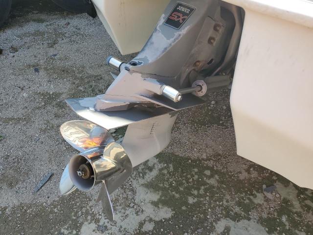 VCN12185I900 - 2000 CARAVELLE 212  INTERCEPTOR WHITE photo 7