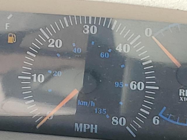 VCN12185I900 - 2000 CARAVELLE 212  INTERCEPTOR WHITE photo 8