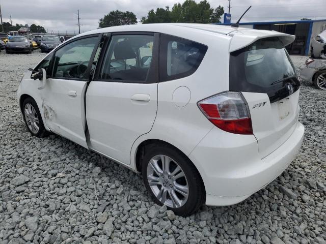 JHMGE8H59BS000521 - 2011 HONDA FIT SPORT WHITE photo 2