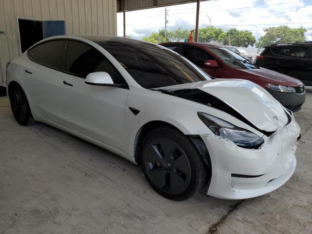 5YJ3E1EA6PF598936 - 2023 TESLA MODEL 3 WHITE photo 4