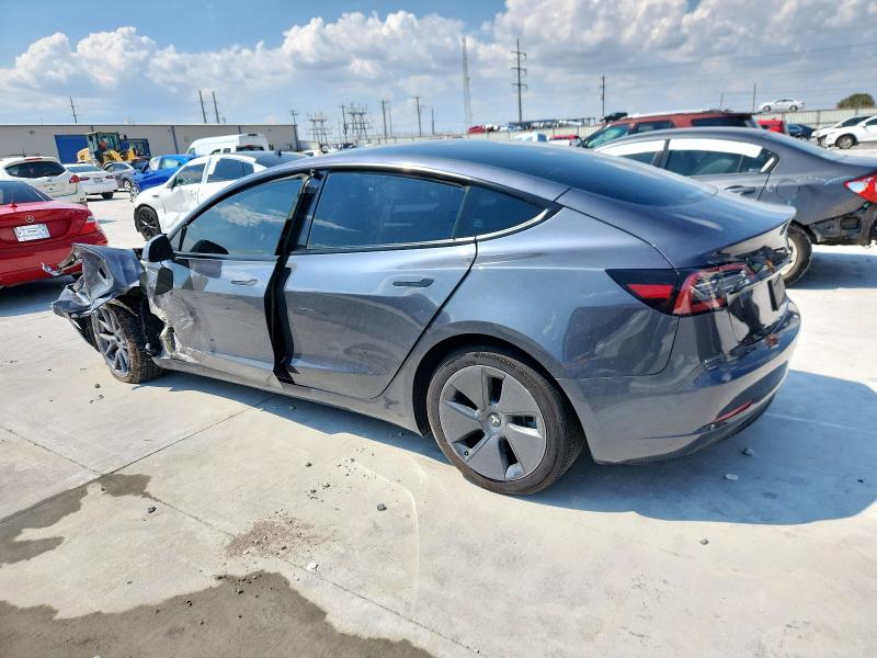 5YJ3E1EA0PF700358 - 2023 TESLA MODEL 3 გრაფიტი ფოტო 2