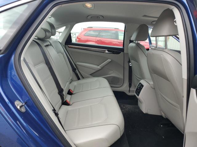 1VWBS7A31GC048987 - 2016 VOLKSWAGEN PASSAT SE BLUE photo 10