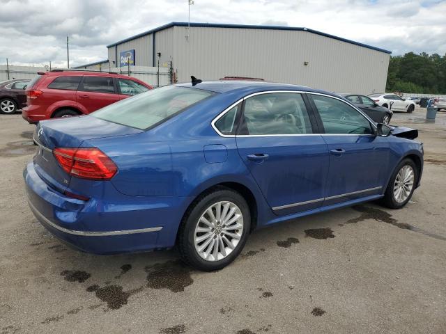 1VWBS7A31GC048987 - 2016 VOLKSWAGEN PASSAT SE BLUE photo 3