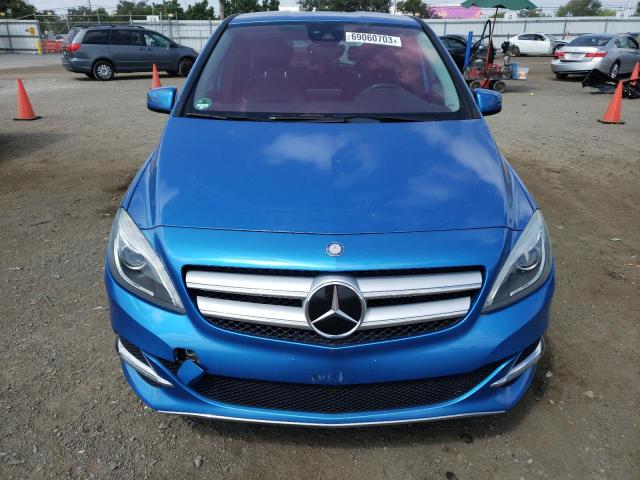 WDDVP9AB8FJ005851 - 2015 MERCEDES-BENZ B ELECTRIC BLUE photo 5