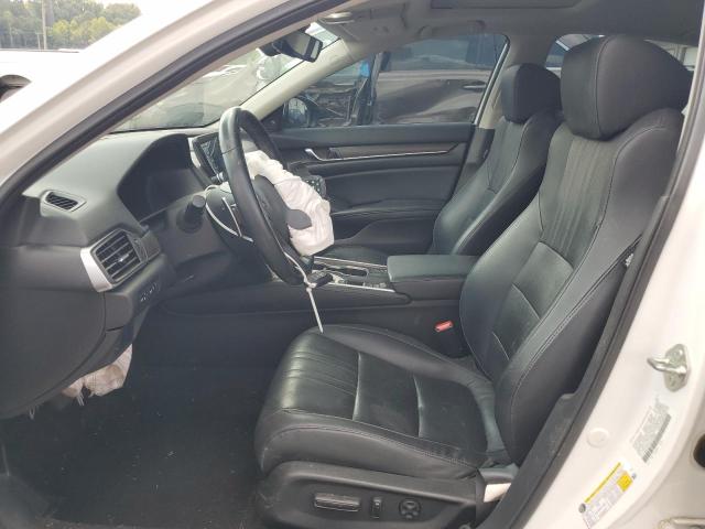 1HGCV2F96JA052682 - 2018 HONDA ACCORD TOURING WHITE photo 7