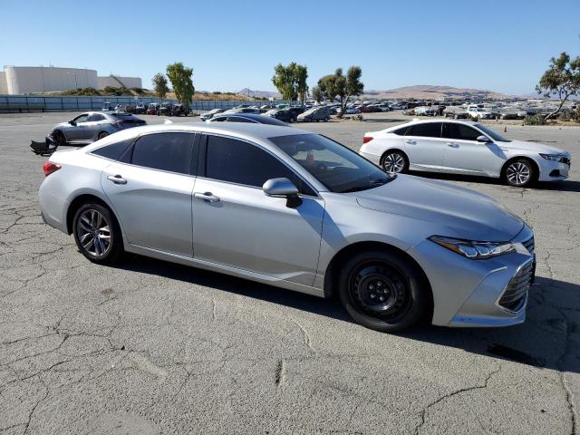 4T1JZ1FBXMU059060 - 2021 TOYOTA AVALON XLE SILVER photo 4