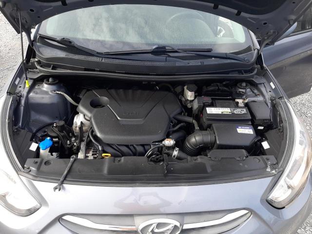 KMHCT5AE7HU342136 - 2017 HYUNDAI ACCENT SE GRAY photo 11