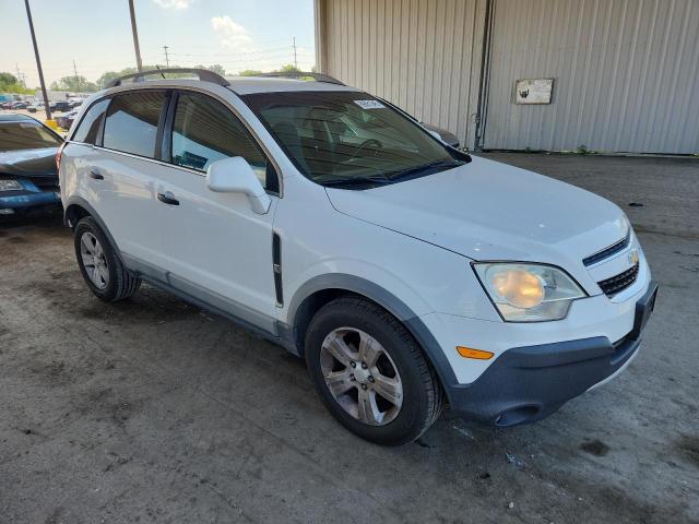 3GNAL2EK4DS629932 - 2013 CHEVROLET CAPTIVA LS WHITE photo 4