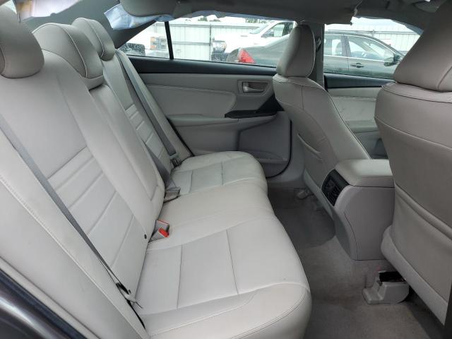 4T1BF1FK3GU551513 - 2016 TOYOTA CAMRY LE GRAY photo 10