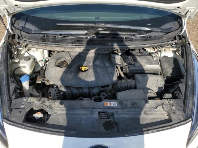 KNAHT8A3XG7163562 - 2016 KIA RONDO Ақ фото 12