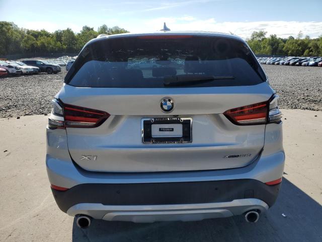 WBXJG9C0XM5S45593 - 2021 BMW X1 XDRIVE28I Серебристый фото 6