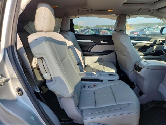 5TDKZRFH8JS532742 - 2018 TOYOTA HIGHLANDER SE ვერცხლისფერი ფოტო 11