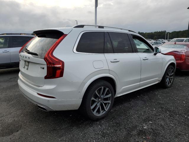 YV4A22PK2K1472387 - 2019 VOLVO XC90 T6 MOMENTUM WHITE photo 3