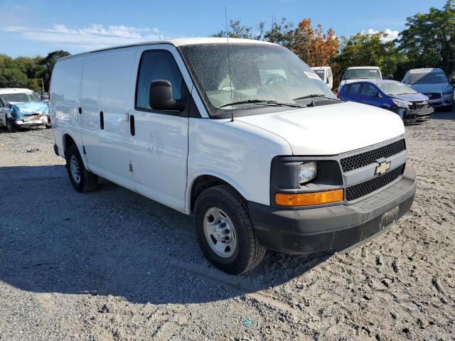 1GCZGGFGXG1329504 - 2016 CHEVROLET EXPRESS G3 თეთრი ფოტო 4