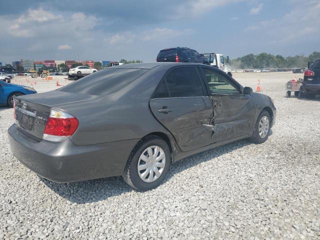 4T1BE32K45U558133 - 2005 TOYOTA CAMRY LE GRAY photo 3