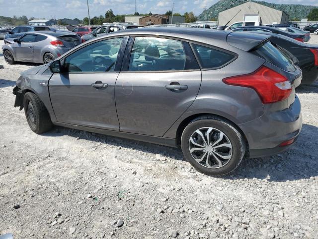 1FAHP3K27CL241819 - 2012 FORD FOCUS SE GRAY photo 2