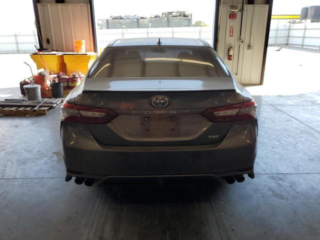 4T1B61HK9JU023432 - 2018 TOYOTA CAMRY XSE CHARCOAL photo 6