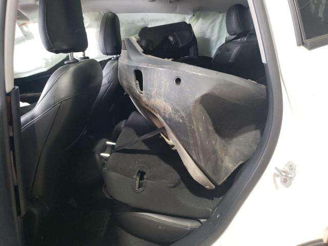 3C4NJDCB4JT212590 - 2018 JEEP COMPASS LIMITED WHITE photo 11