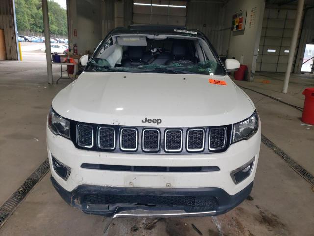 3C4NJDCB4JT212590 - 2018 JEEP COMPASS LIMITED WHITE photo 5