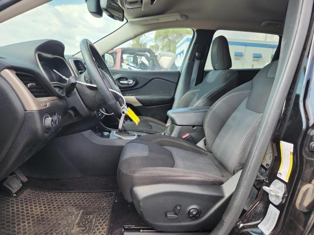 1C4PJMCSXHW621500 - 2017 JEEP CHEROKEE LATITUDE BLACK photo 7