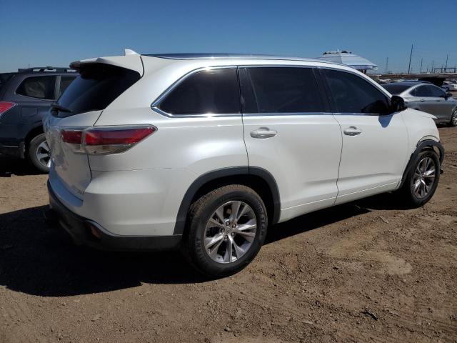 5TDKKRFH5FS057174 - 2015 TOYOTA HIGHLANDER XLE WHITE photo 3