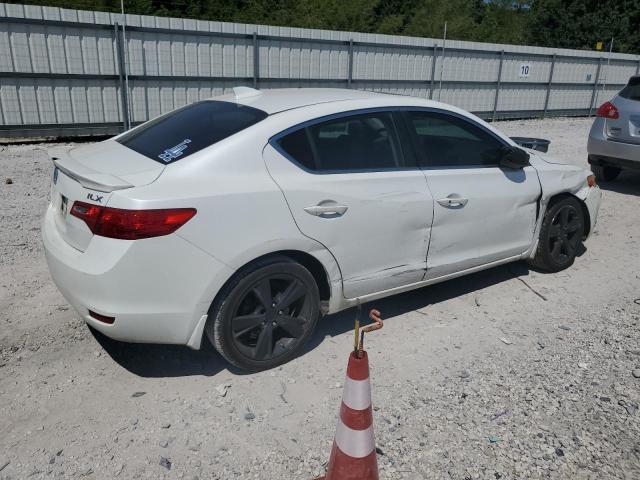 19VDE1F70EE009981 - 2014 ACURA ILX 20 TECH WHITE photo 3