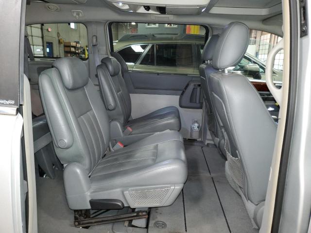2A8HR54X09R566863 - 2009 CHRYSLER TOWN & COU TOURING 银色 照片 11