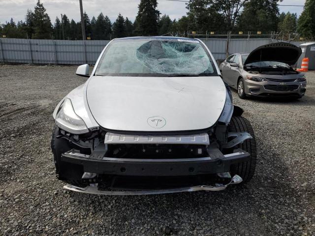 7SAYGAEE4NF518942 - 2022 TESLA MODEL Y Blanc photo 5