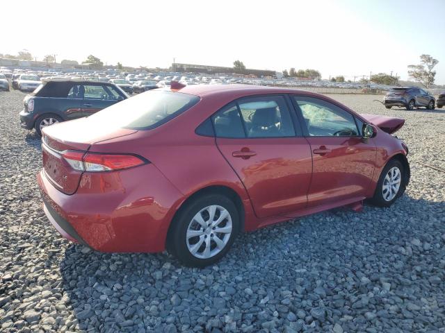 JTDEPRAE5LJ046454 - 2020 TOYOTA COROLLA LE RED photo 3
