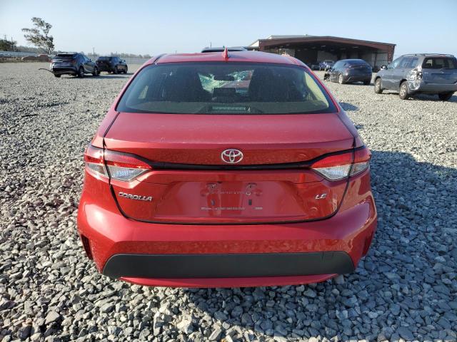 JTDEPRAE5LJ046454 - 2020 TOYOTA COROLLA LE RED photo 6