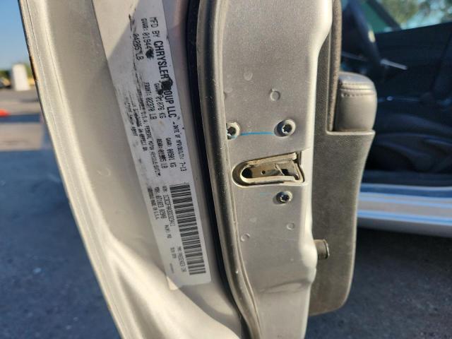 1C3CDFAA3DD323411 - 2013 DODGE DART SE 银色 照片 12