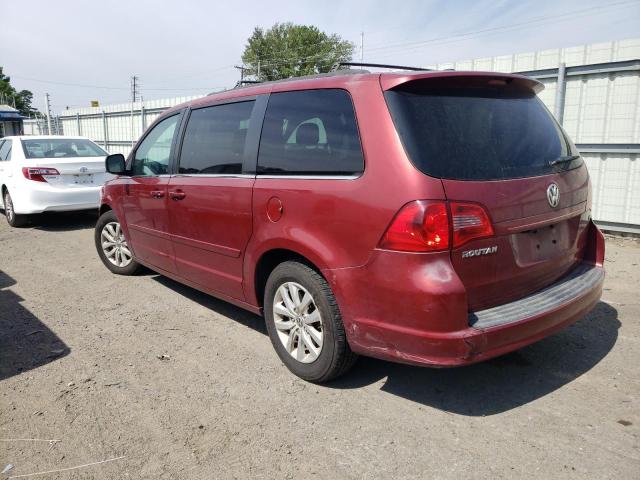 2C4RVABG4CR355336 - 2012 VOLKSWAGEN ROUTAN SE BURGUNDY photo 2