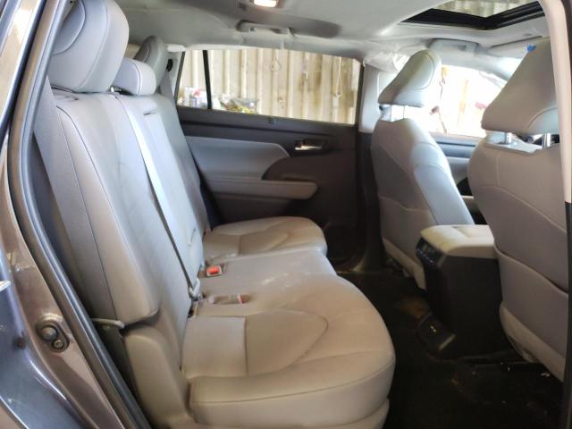 5TDGZRAHXMS529035 - 2021 TOYOTA HIGHLANDER XLE GRAY photo 11
