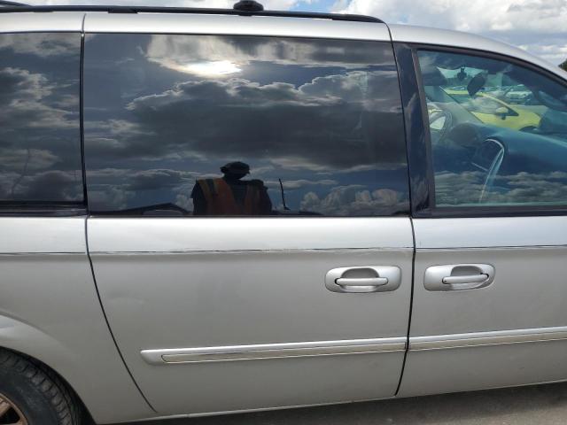 2A4GP54L56R817923 - 2006 CHRYSLER TOWN & COU TOURING 银色 照片 11