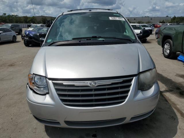 2A4GP54L56R817923 - 2006 CHRYSLER TOWN & COU TOURING 银色 照片 5