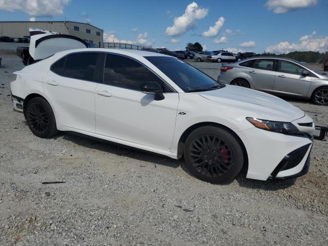 4T1G11AK4PU151357 - 2023 TOYOTA CAMRY SE NIGHT SHADE WHITE photo 4