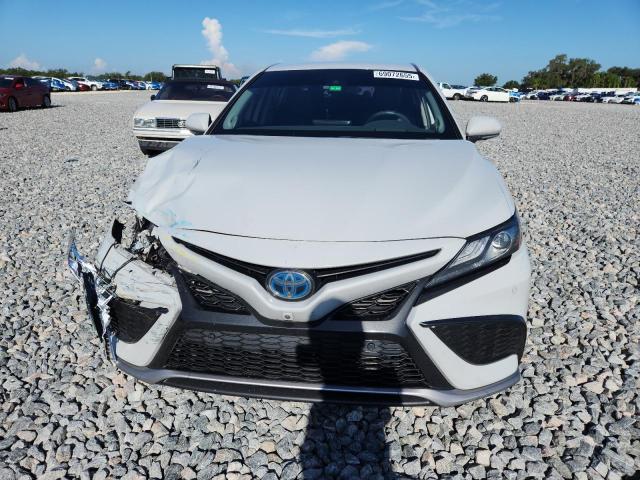 4T1K31AK3NU043491 - 2022 TOYOTA CAMRY XSE SILVER photo 5