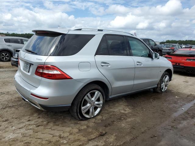 4JGDA5HB3CA011120 - 2012 MERCEDES-BENZ ML 350 4MATIC SILVER photo 3