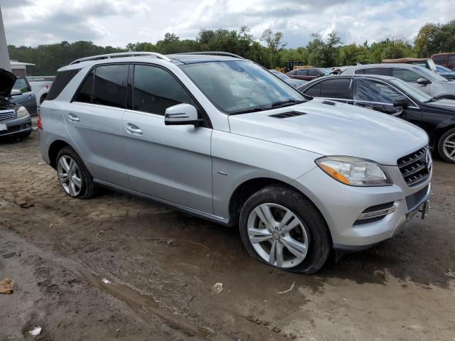 4JGDA5HB3CA011120 - 2012 MERCEDES-BENZ ML 350 4MATIC SILVER photo 4